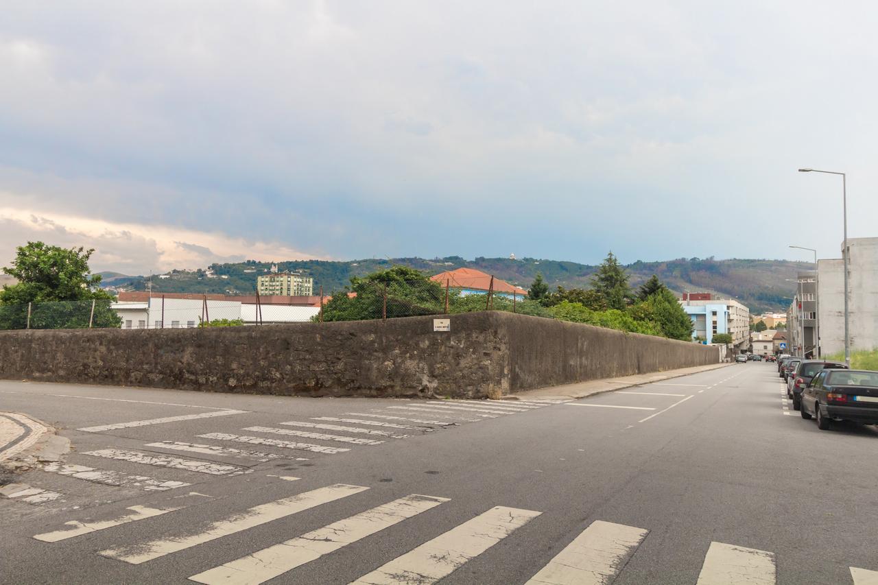 Taxa - T2 No Centro Da Cidade - Braga Apartment ภายนอก รูปภาพ
